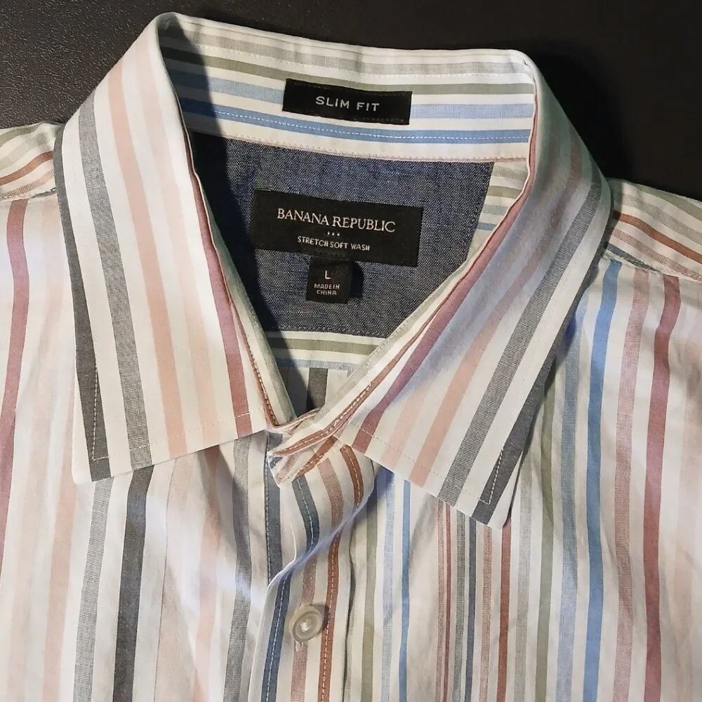Banana Republic Short-Sleeved Casual Multi-Colored Striped Shirt – Men's Large